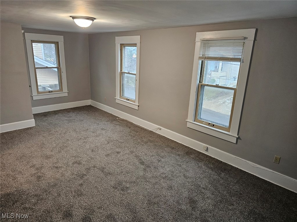 1098 Big Falls Avenue Akron OH 44310