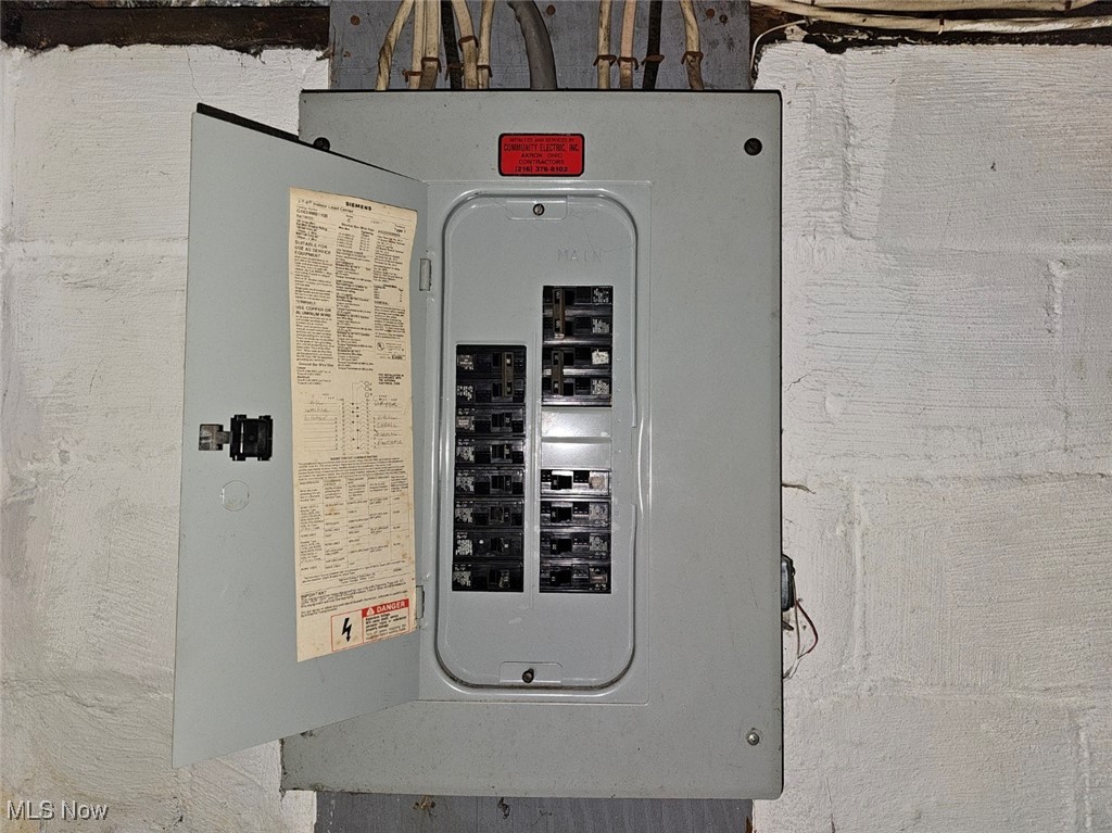 1098 Big Falls Avenue Akron OH 44310