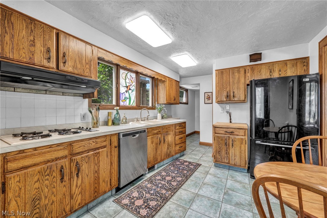 17435 Lake Avenue Lakewood OH 44107