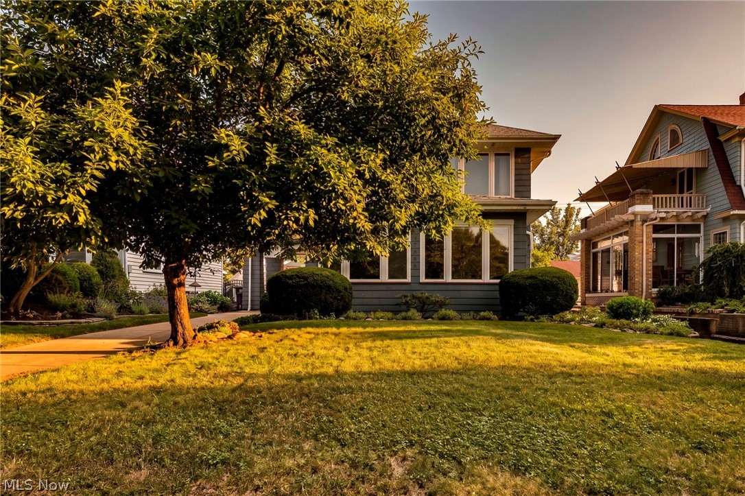 17435 Lake Avenue Lakewood OH 44107