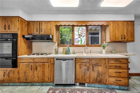 17435 Lake Avenue Lakewood OH 44107
