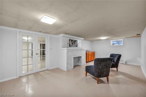 17435 Lake Avenue Lakewood OH 44107