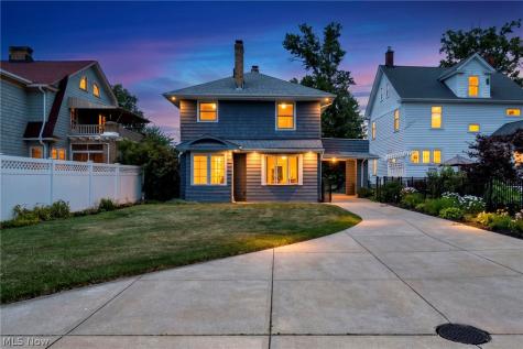 17435 Lake Avenue Lakewood OH 44107