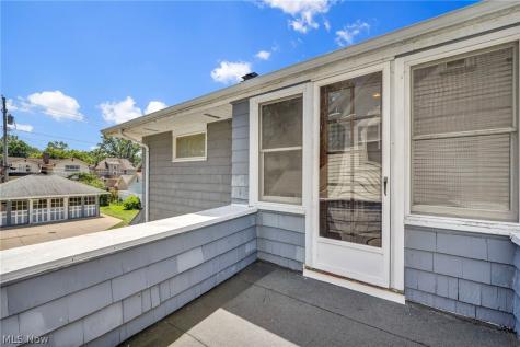 17435 Lake Avenue Lakewood OH 44107