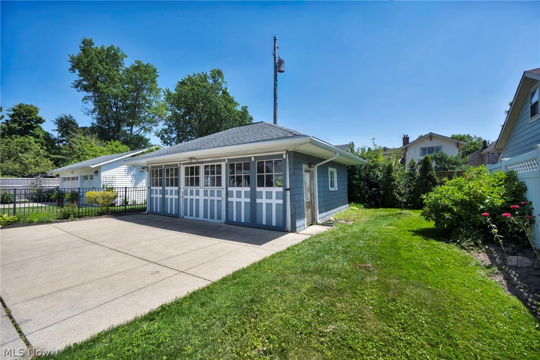 17435 Lake Avenue Lakewood OH 44107