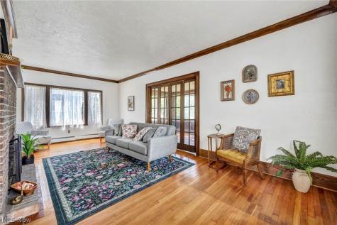 17435 Lake Avenue Lakewood OH 44107