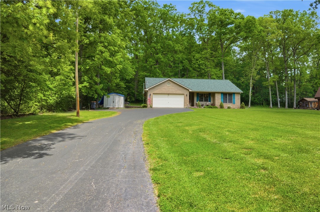 48266 Dyke Road Negley OH 44441