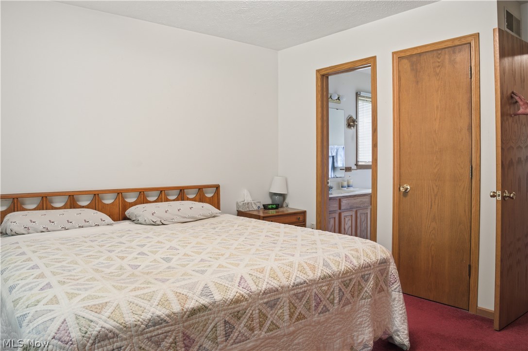48266 Dyke Road Negley OH 44441