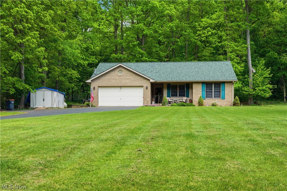 48266 Dyke Road Negley OH 44441