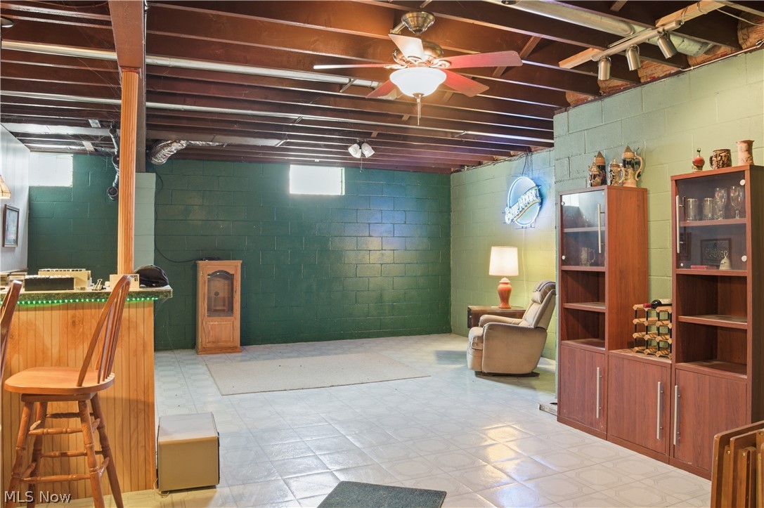48266 Dyke Road Negley OH 44441