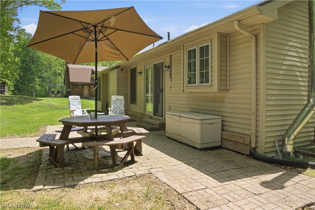 48266 Dyke Road Negley OH 44441