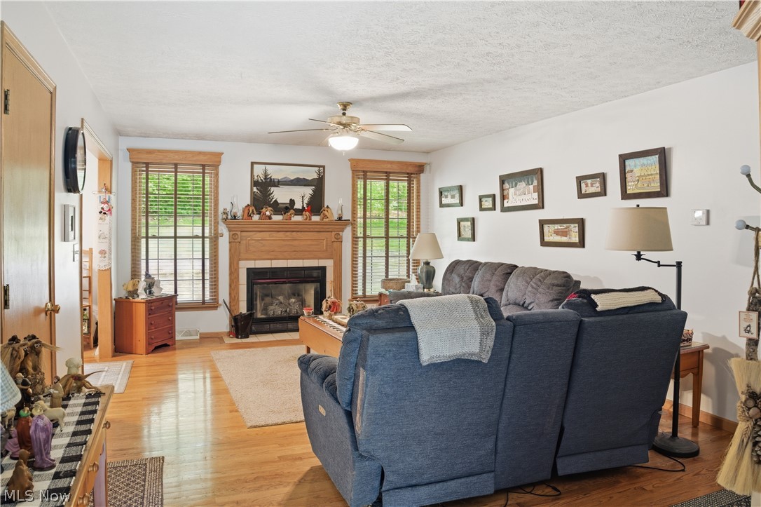 48266 Dyke Road Negley OH 44441