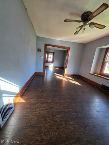 906 Silvercrest Avenue Akron OH 44314