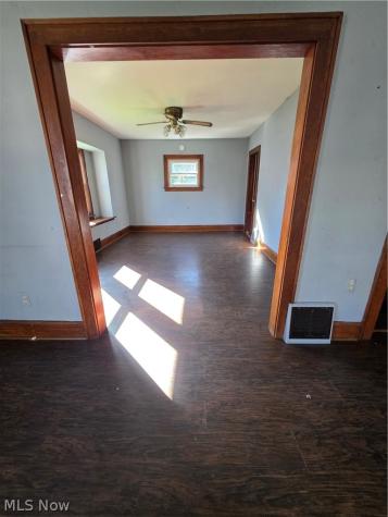 906 Silvercrest Avenue Akron OH 44314
