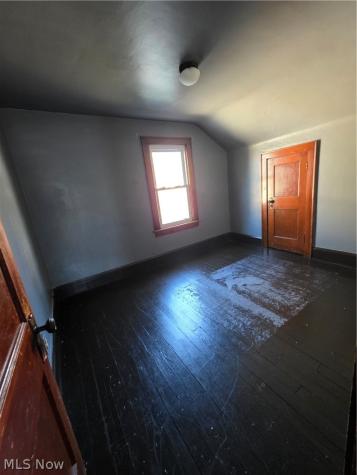906 Silvercrest Avenue Akron OH 44314