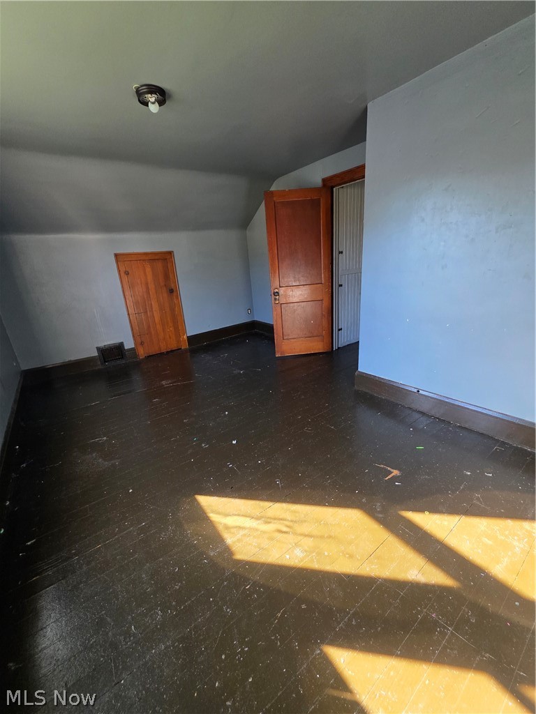 906 Silvercrest Avenue Akron OH 44314
