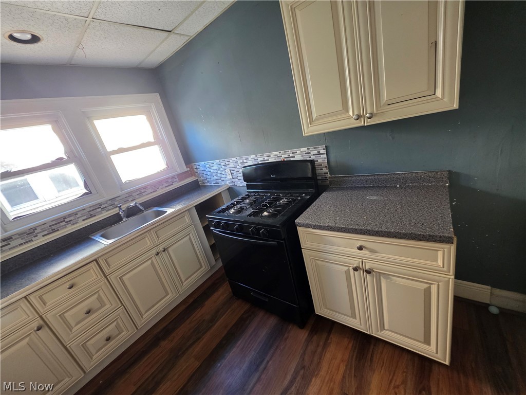 906 Silvercrest Avenue Akron OH 44314