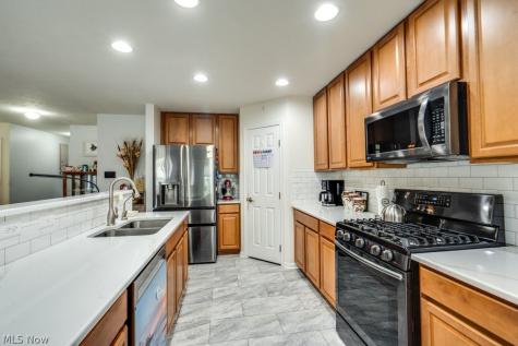 1240 Winter Fern Avenue Akron OH 44312