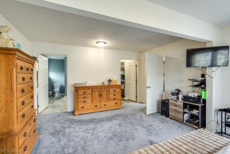 1240 Winter Fern Avenue Akron OH 44312