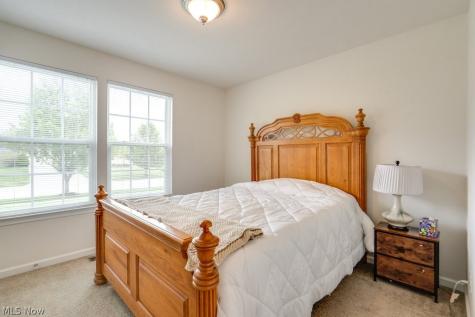 1240 Winter Fern Avenue Akron OH 44312