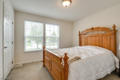 1240 Winter Fern Avenue Akron OH 44312