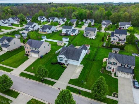 1240 Winter Fern Avenue Akron OH 44312