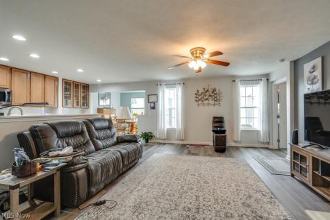1240 Winter Fern Avenue Akron OH 44312