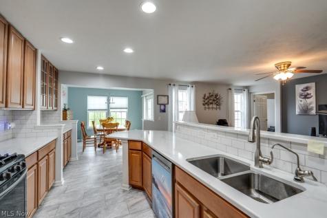 1240 Winter Fern Avenue Akron OH 44312