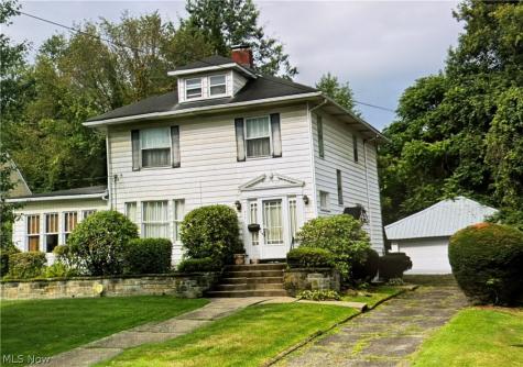 717 Woodlawn Road Steubenville OH 43952