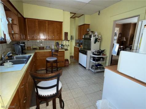 717 Woodlawn Road Steubenville OH 43952