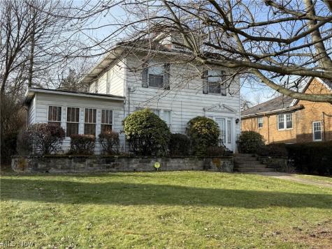 717 Woodlawn Road Steubenville OH 43952