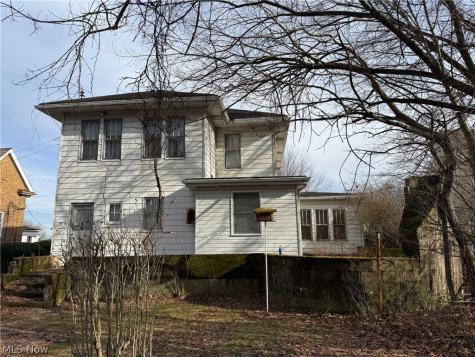 717 Woodlawn Road Steubenville OH 43952