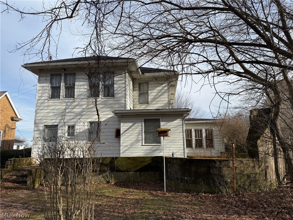 717 Woodlawn Road Steubenville OH 43952