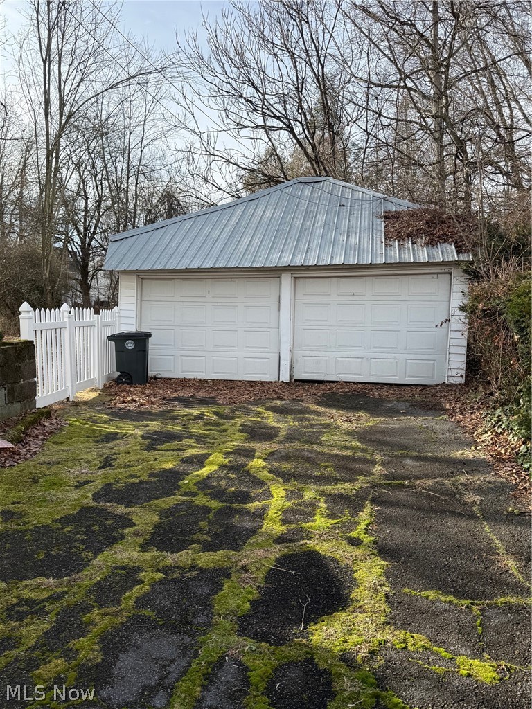 717 Woodlawn Road Steubenville OH 43952