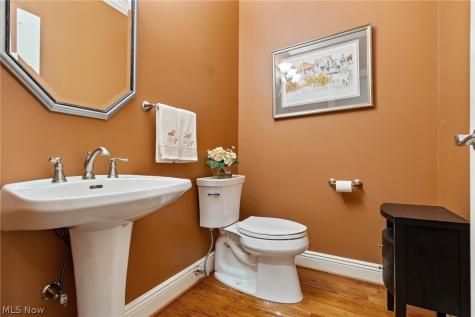 2912 Ironwood Drive Akron OH 44312