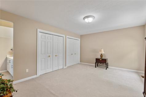 2912 Ironwood Drive Akron OH 44312