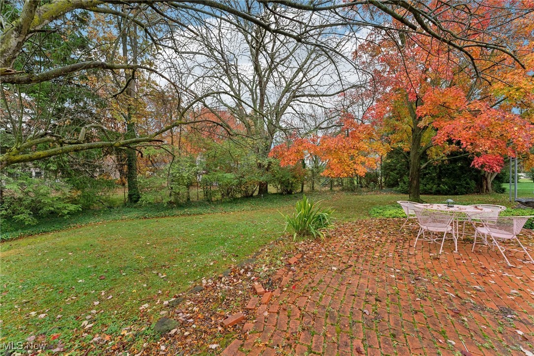 1355 Prince Charles Avenue Westlake OH 44145