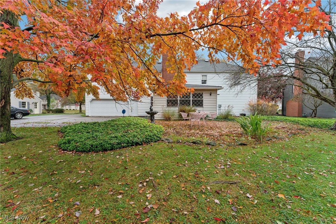 1355 Prince Charles Avenue Westlake OH 44145