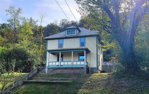 977 Gilman Avenue Marietta OH 45750