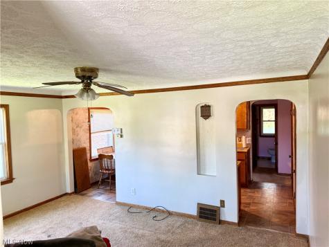 2427 Fortune Avenue Parma OH 44134