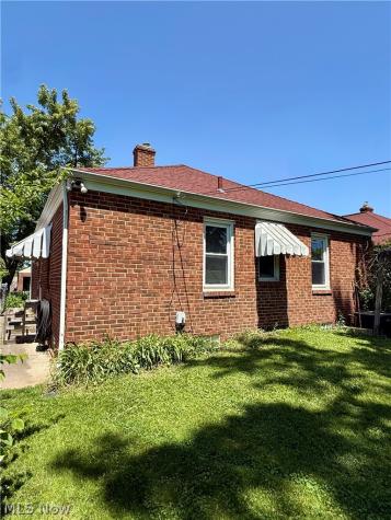 2427 Fortune Avenue Parma OH 44134