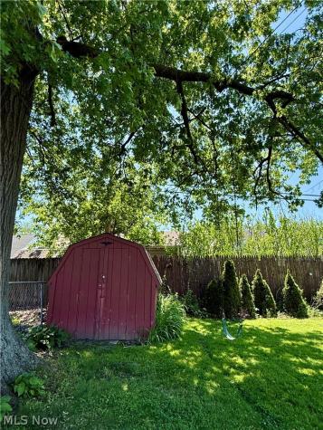 2427 Fortune Avenue Parma OH 44134