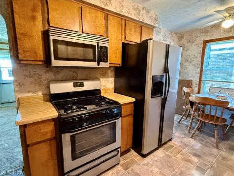 2427 Fortune Avenue Parma OH 44134