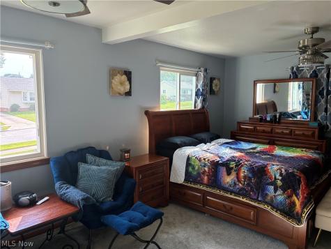 7270 Glenn Oval Drive Parma OH 44130