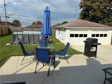 7270 Glenn Oval Drive Parma OH 44130