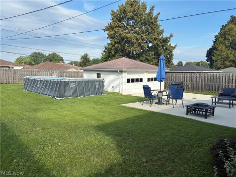 7270 Glenn Oval Drive Parma OH 44130