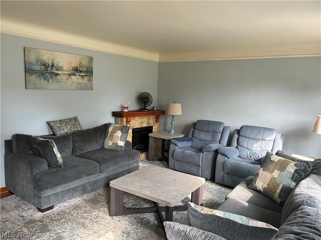 7270 Glenn Oval Drive Parma OH 44130