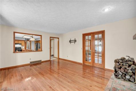 10161 S Hampton Court Mentor OH 44060