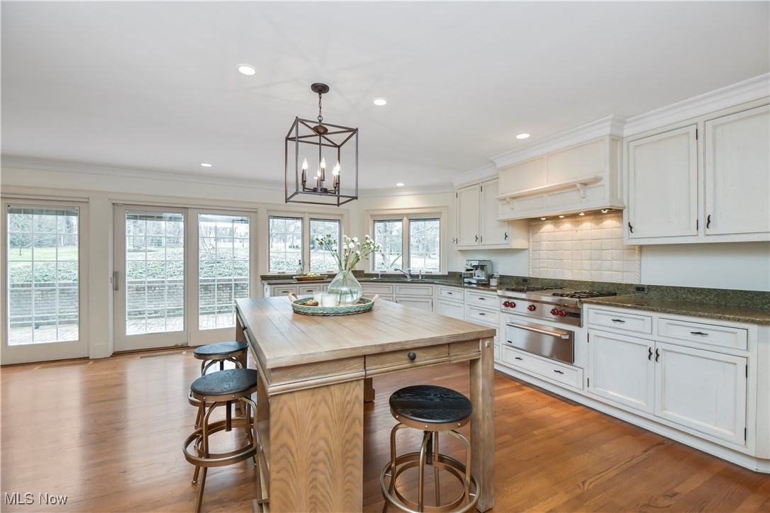 3452 Roundwood Road Hunting Valley OH 44022