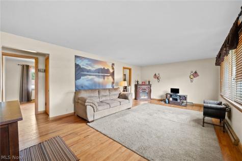 2091 Springfield Center Road Akron OH 44312